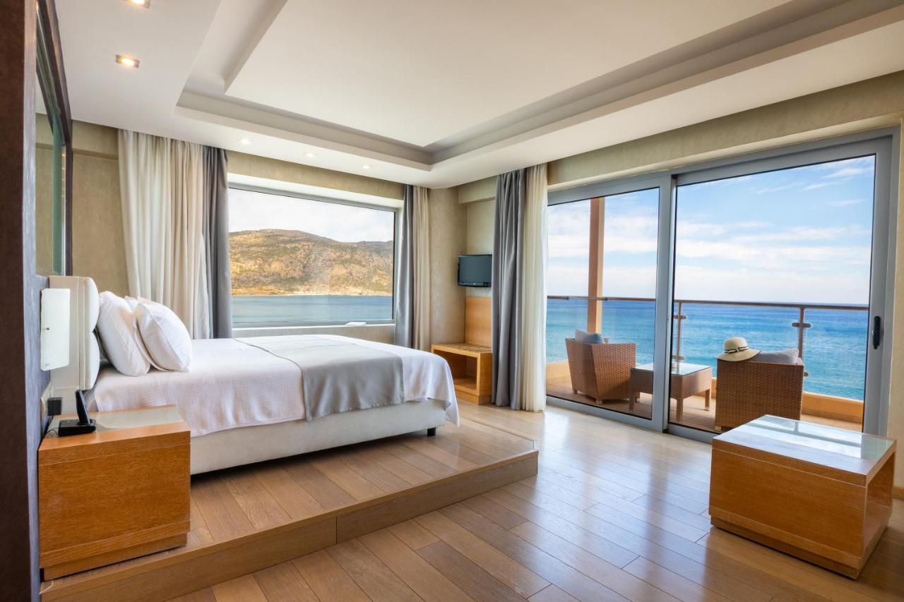 Konstantinos Palace カルパトス エクステリア 写真