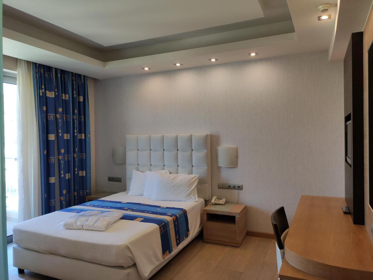 Konstantinos Palace カルパトス エクステリア 写真